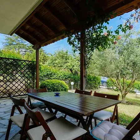 Dom wakacyjny Evergreen 3-bdrm Maison, 300m To Beach, *