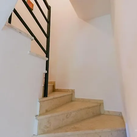 Holiday home Evergreen 3-bdrm Maison, 300m To Beach, Kriopigi