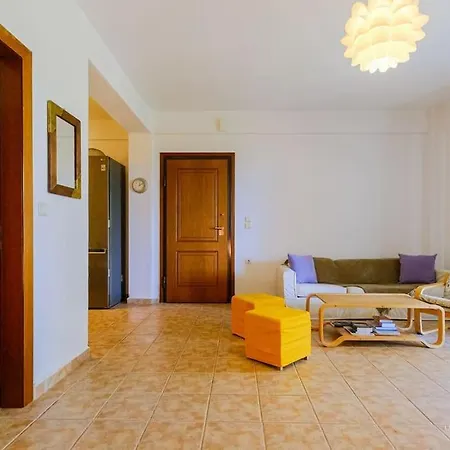 Evergreen 3-bdrm Maison, 300m To Beach,