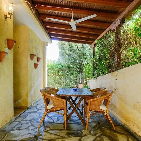 Evergreen 3-bdrm Maison, 300m To Beach, *